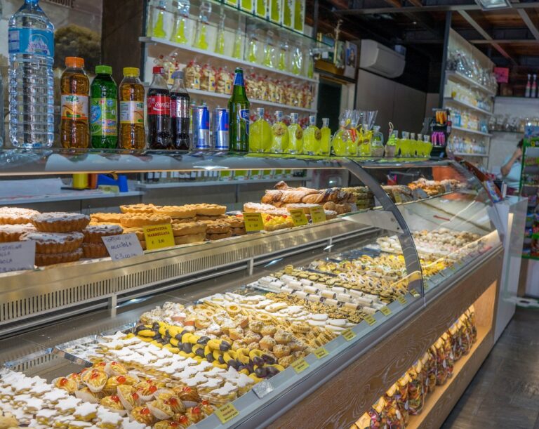 The Psychology of Impulse Buying: Understanding Consumer Behavior